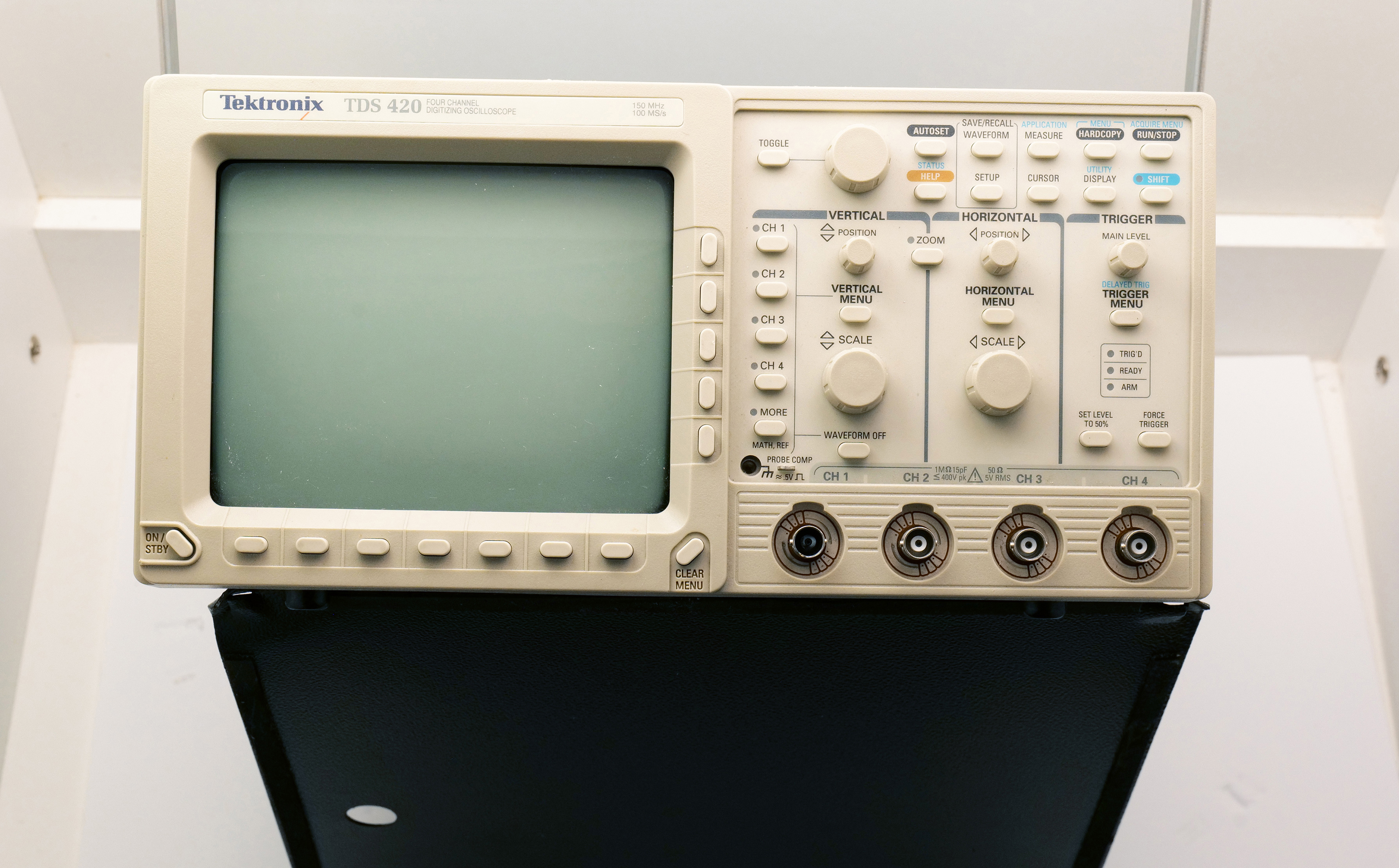Tektronix TDS 420 Digital Oscilloscope 150MHz 4-Ch – Donor Unit / Spare Parts – Not Working