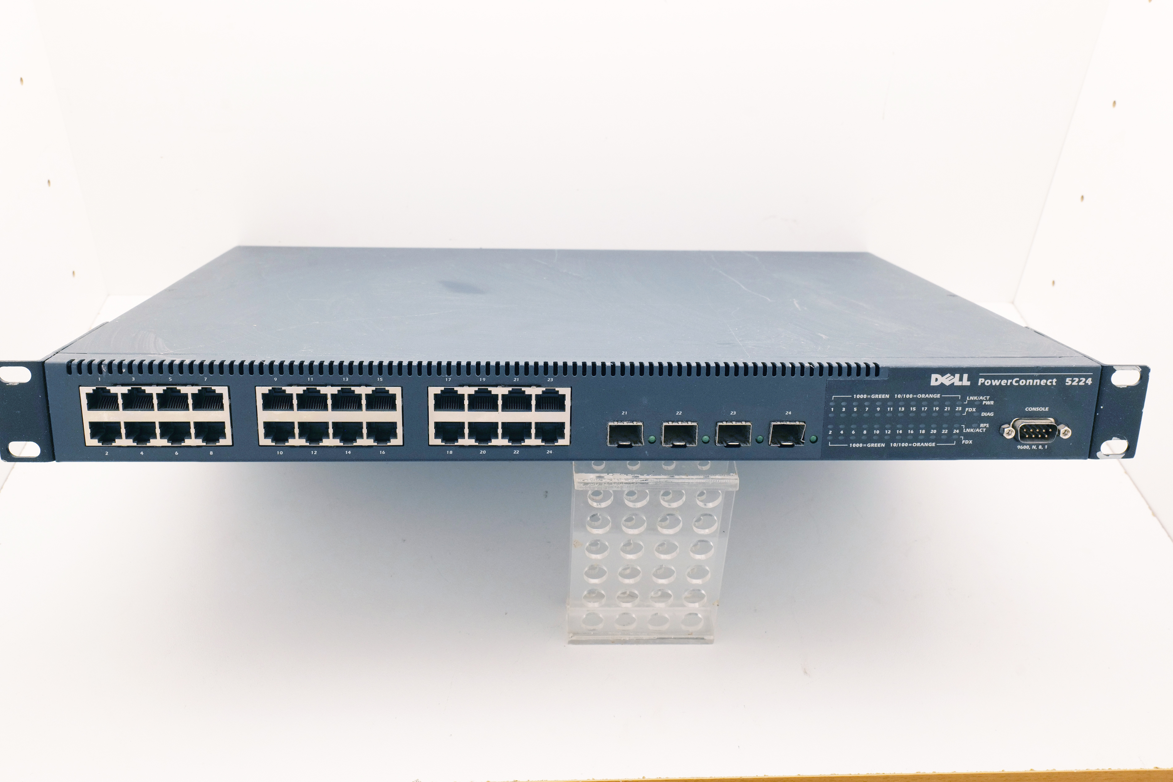 Dell PowerConnect 5224 24-Port Gigabit Ethernet Switch Rackmount For Parts/Not Working