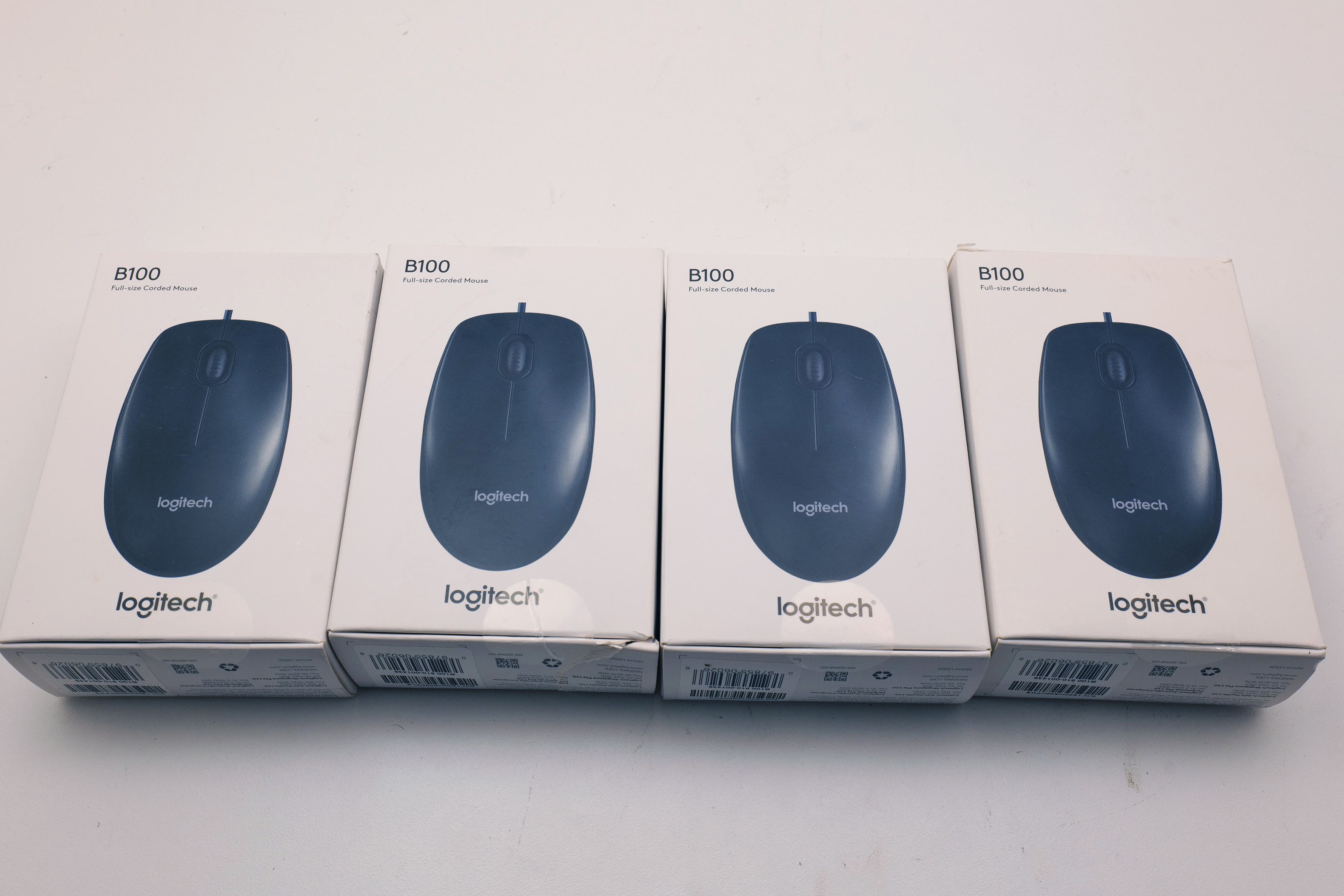 Lot of 4 Logitech B100 Wired USB Computer Mouse — New Sealed Retail Boxes