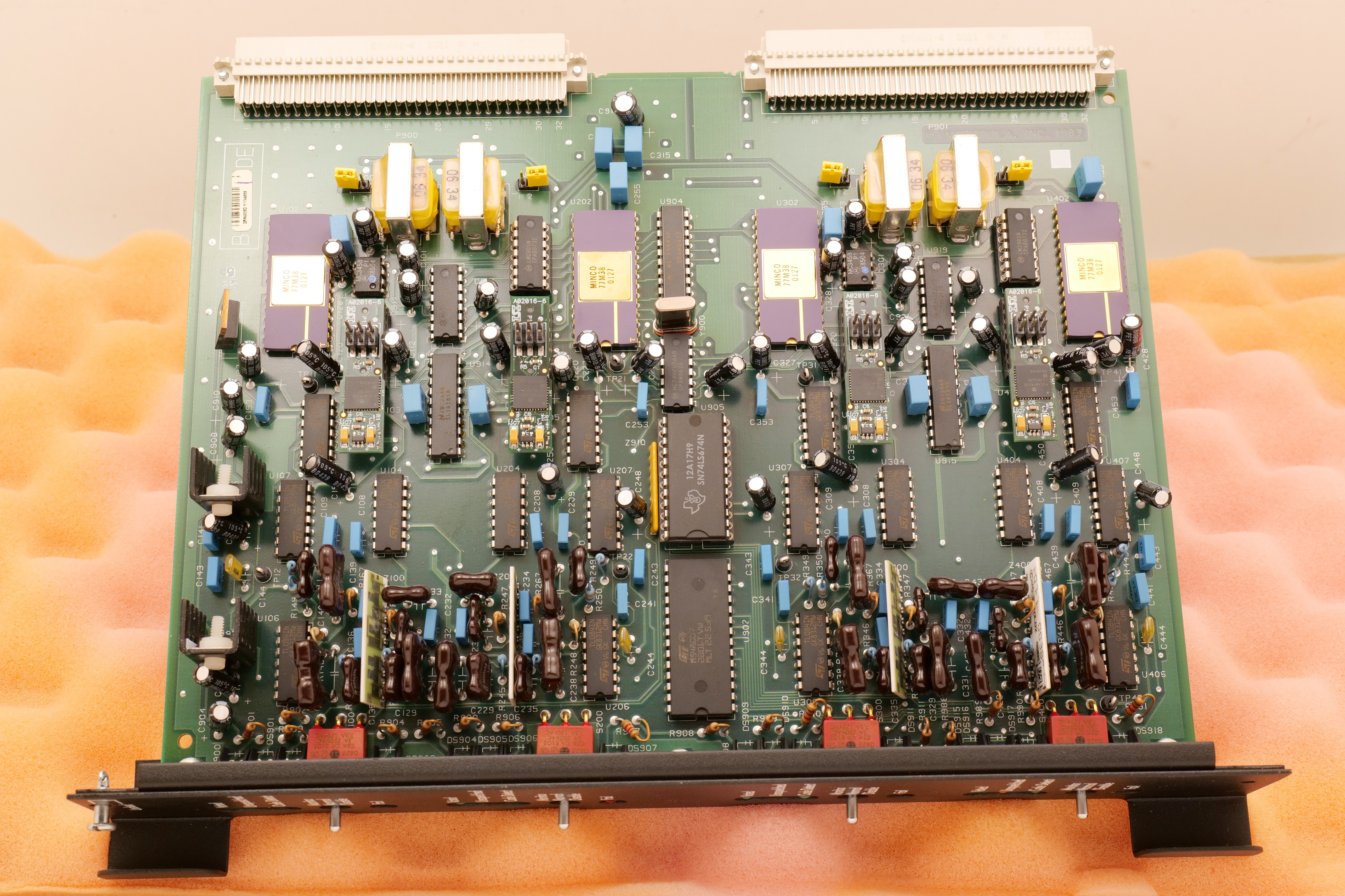 Motorola QRN4306D Voter Comparator Board 84D06937M04 Issue J – CML Emergency Services Dispatch