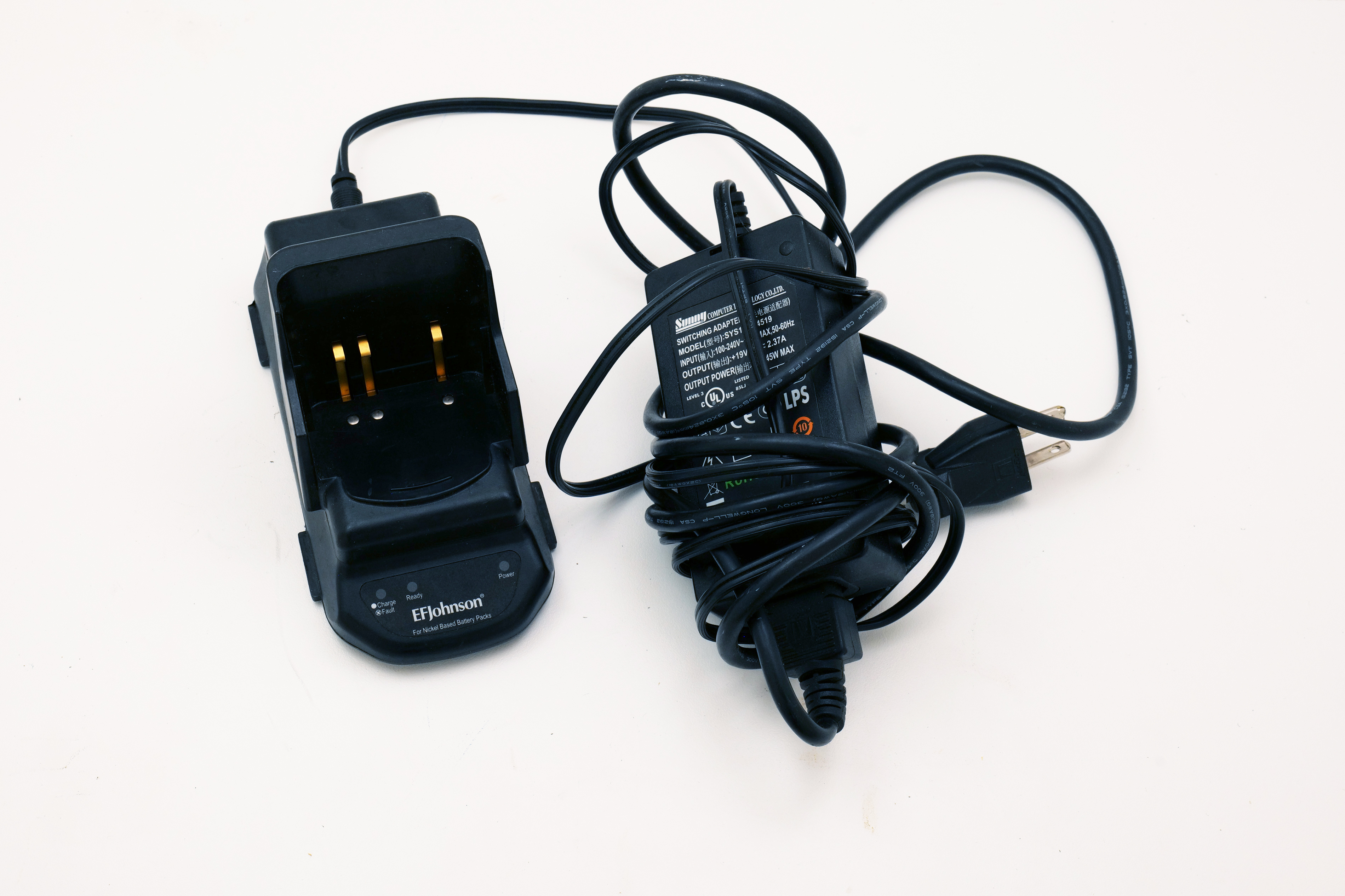 EFJohnson 585-5100-235 Tri-Chemistry Battery Charger Used
