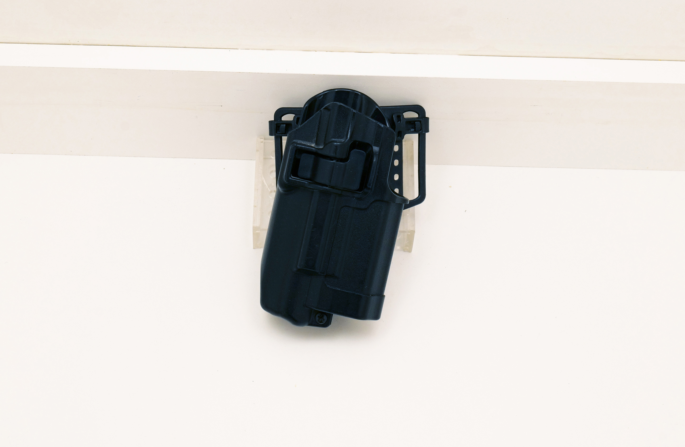 Blackhawk SERPA Duty Holster Right Hand Glock 17/19/22/23 with Belt Loop Platform 2100298