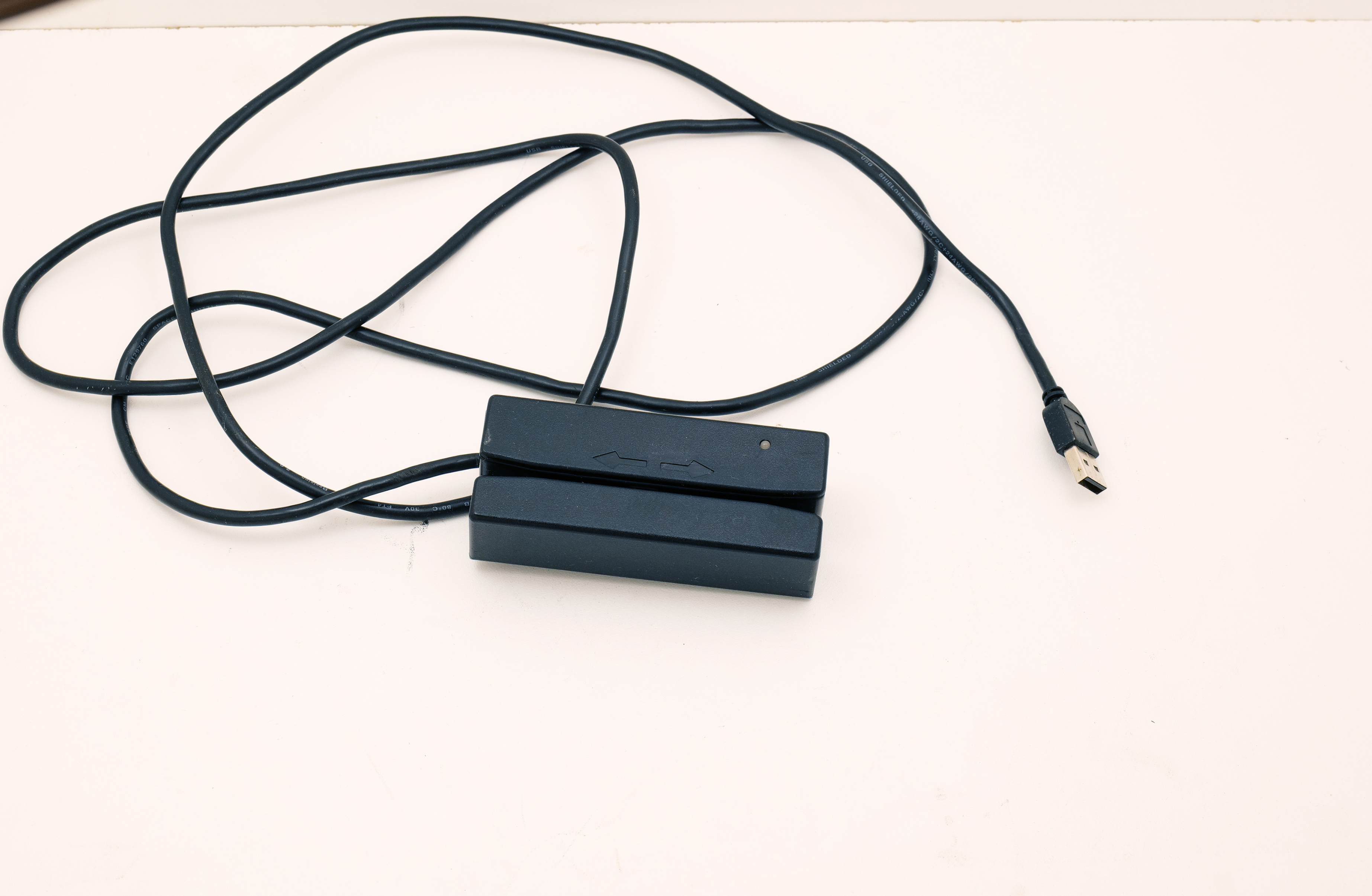 ID Innovations WLR133-5 MSR POS Magnetic Stripe Card Reader 3-Track USB Swipe Scanner