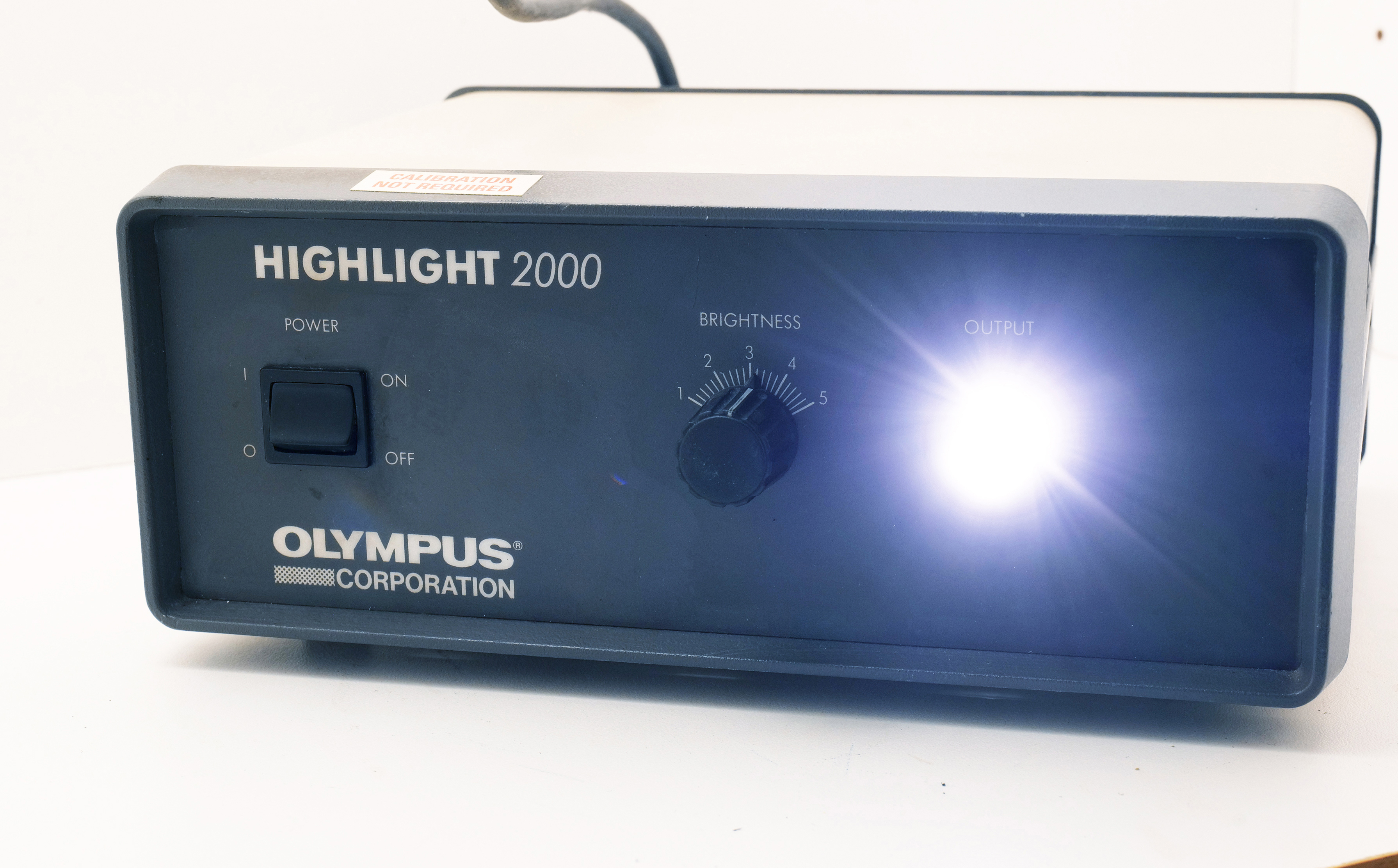 Olympus Highlight 2000 Fiber Optic Light Source – No Power Cable