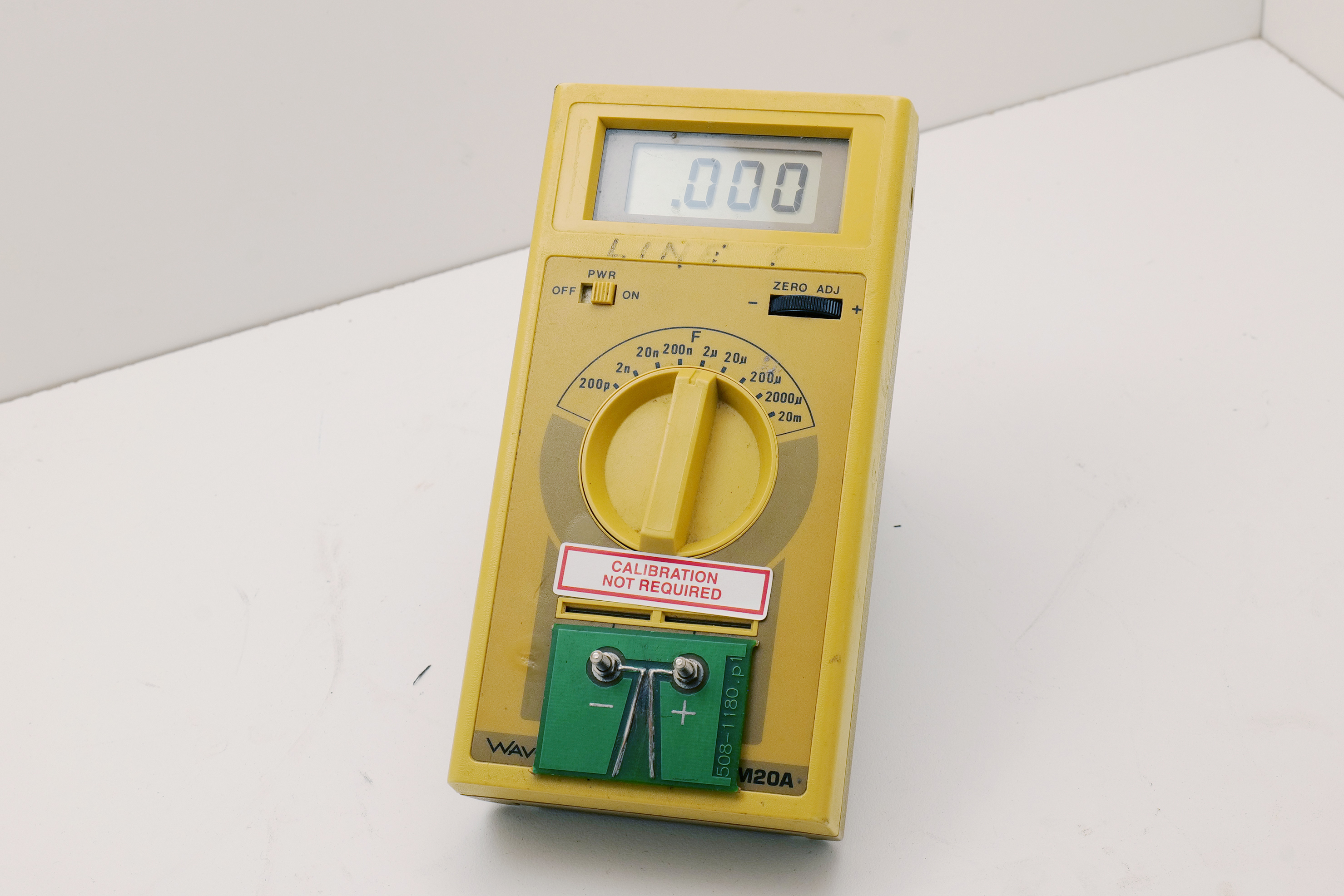 Wavetek LM20A Digital Capacitance Meter with Fixture