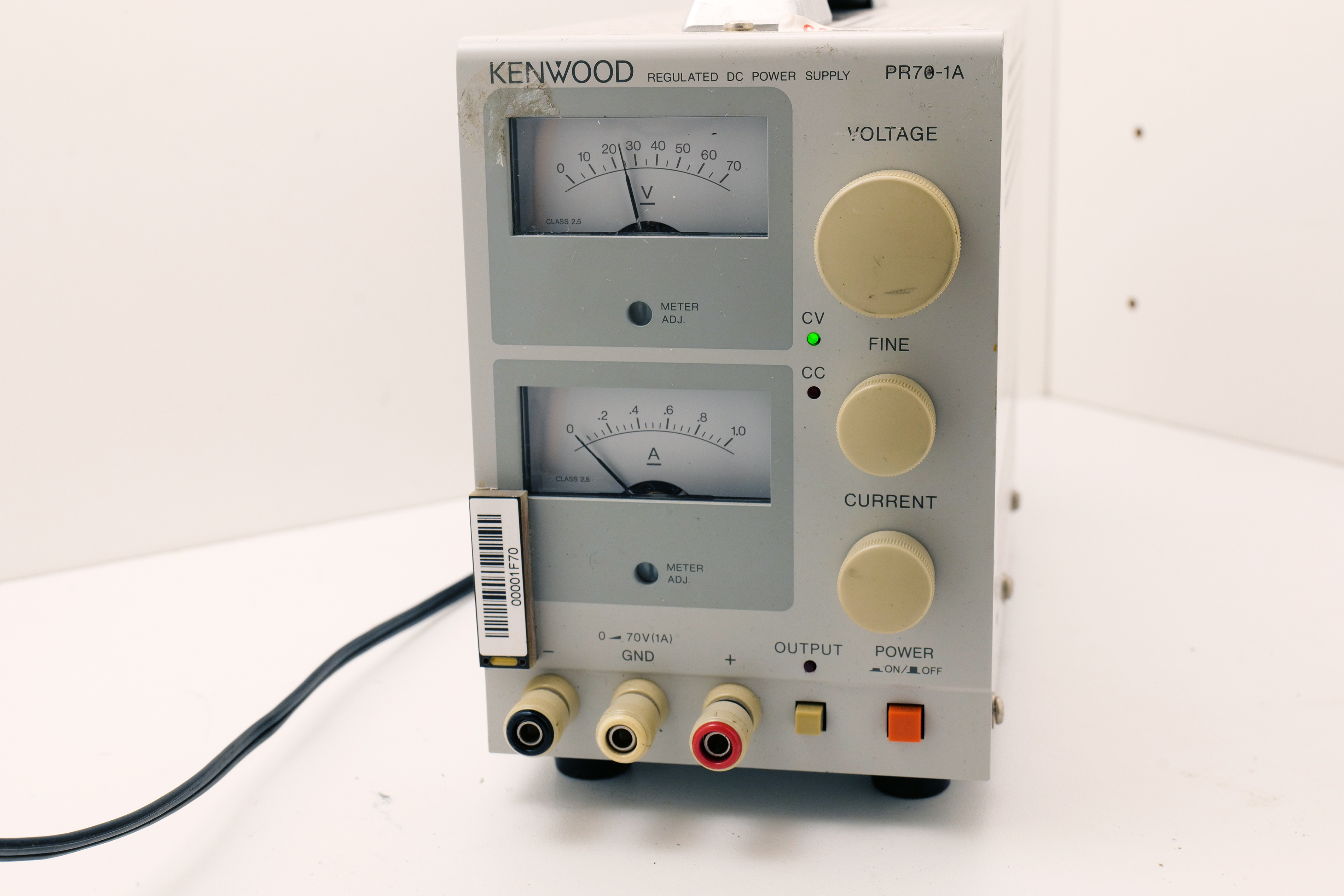 Kenwood PR70-1A Regulated DC Power Supply – No Power Cable