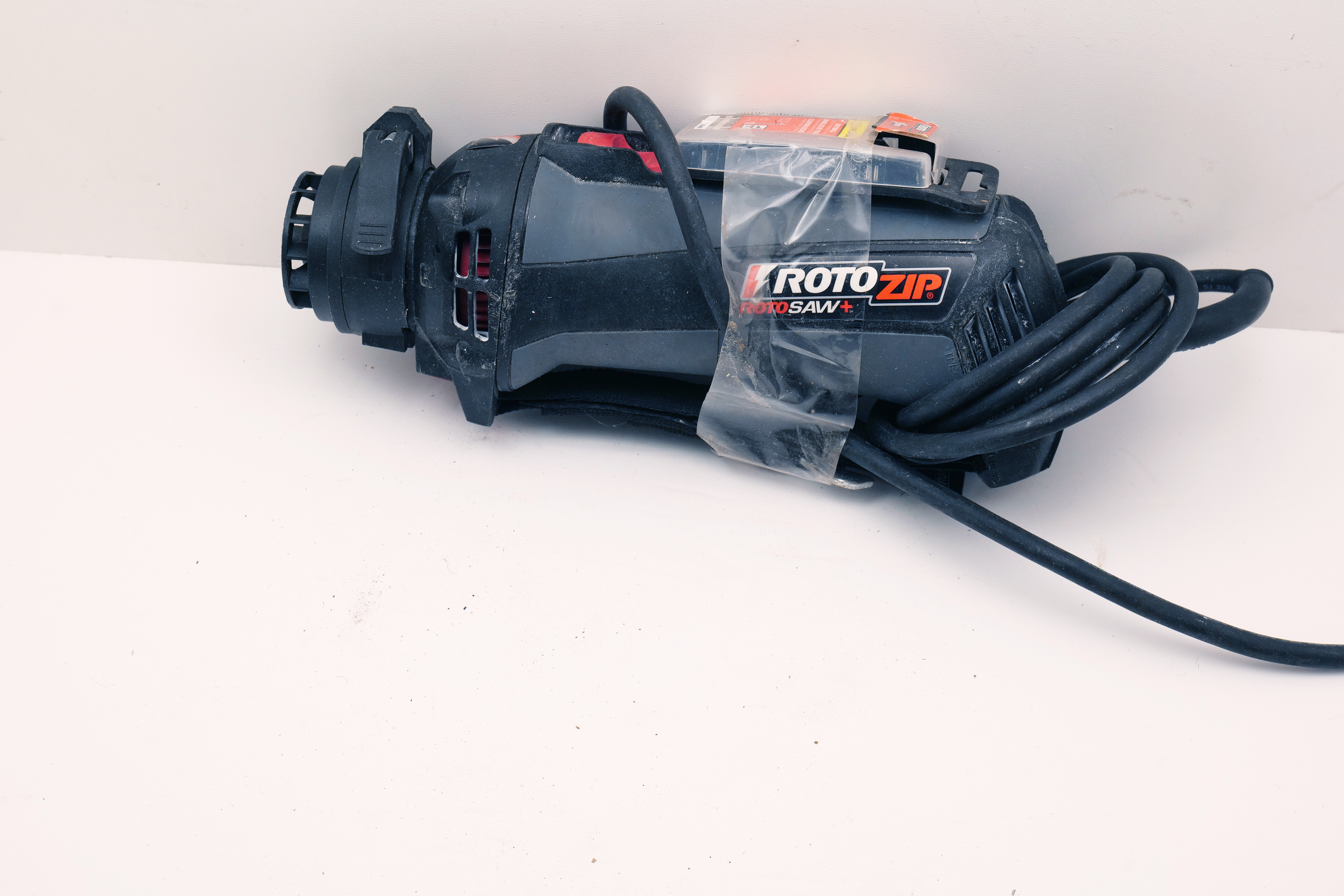 RotoZip SS560VSC RotoSaw+ Spiral Saw with Accessories – Corded