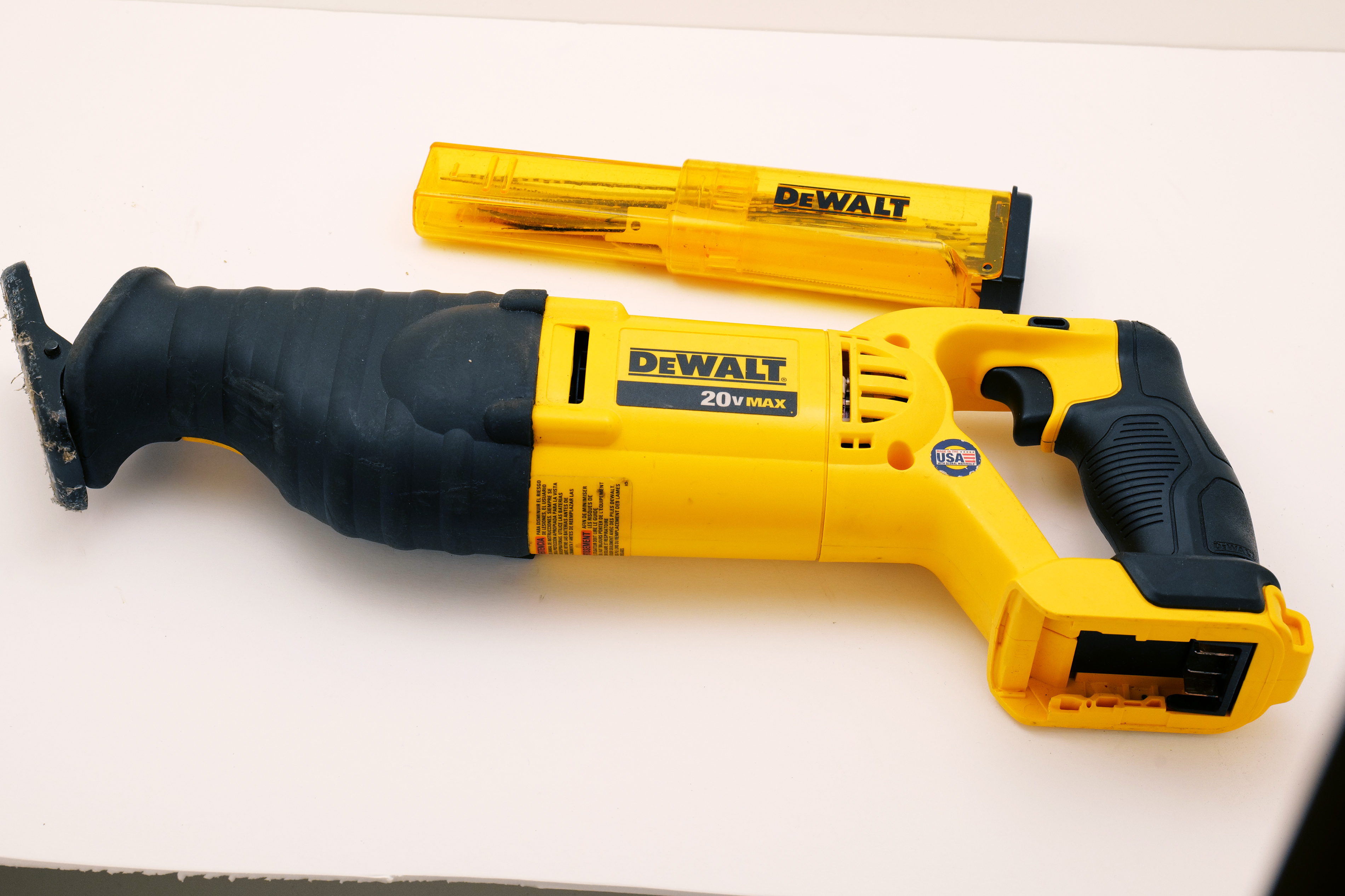 DeWalt 20V MAX Reciprocating Saw with Blade Set – Tool Only