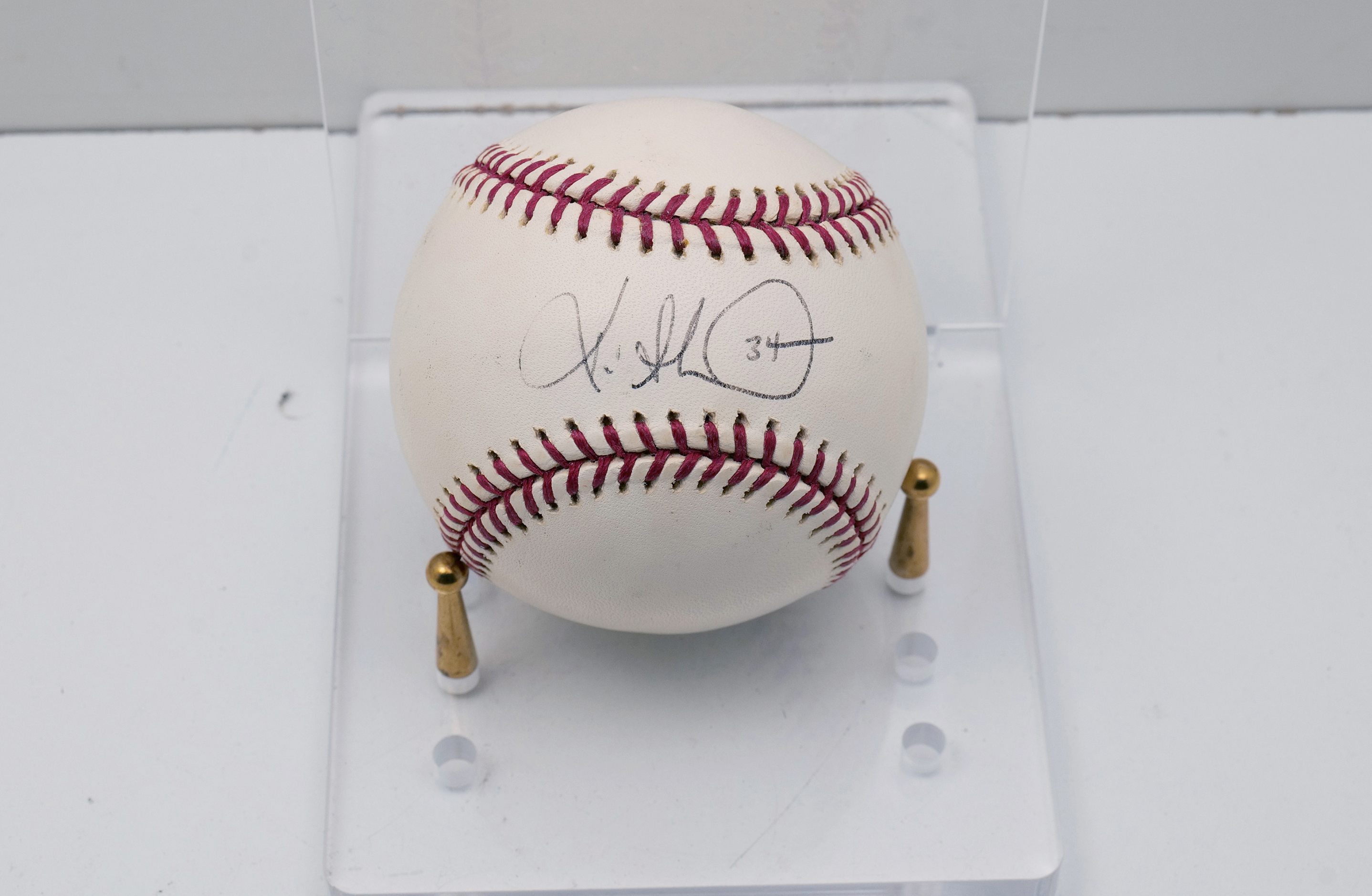 Kevin Millwood Signed Official MLB Baseball Atlanta Braves 2002 w/ MLB Hologram No Stand
