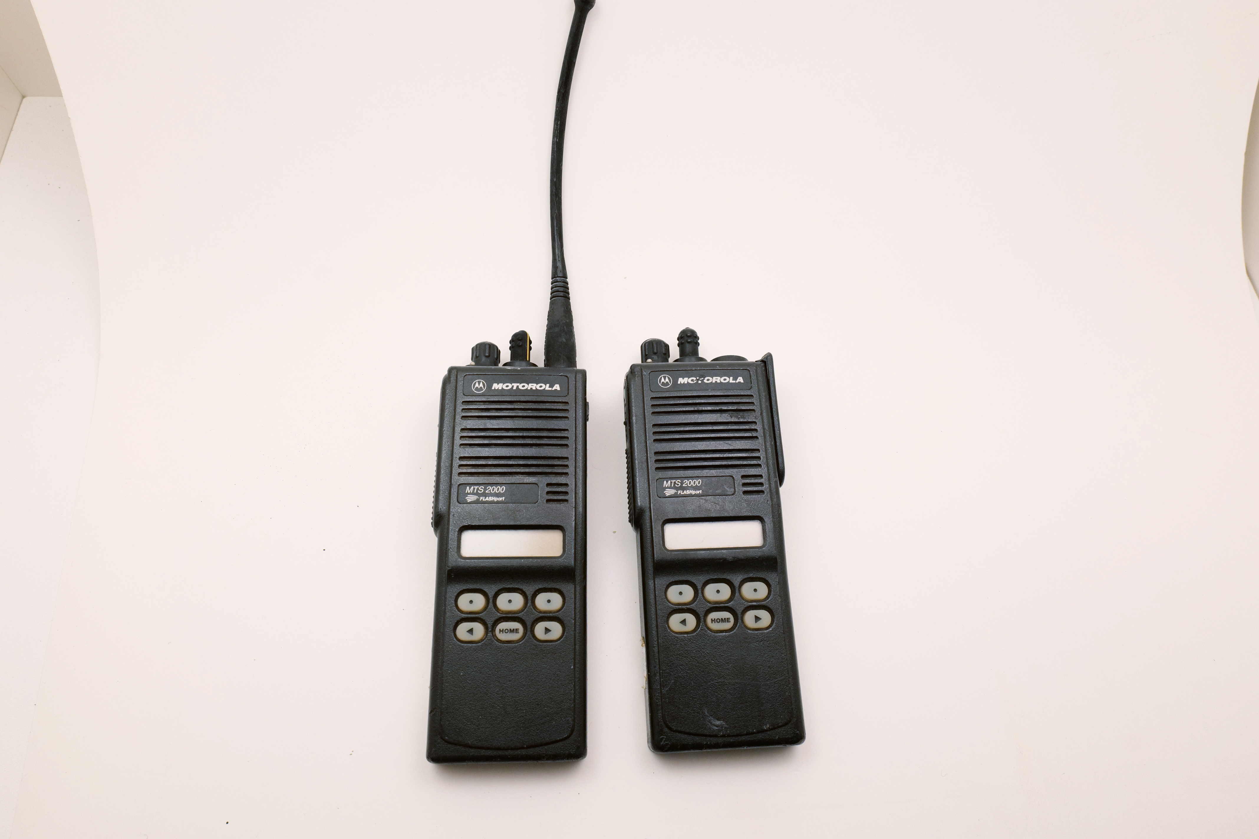 Motorola MTS2000 2x Handheld Radios Lot (For Parts/Repair, No Batteries)