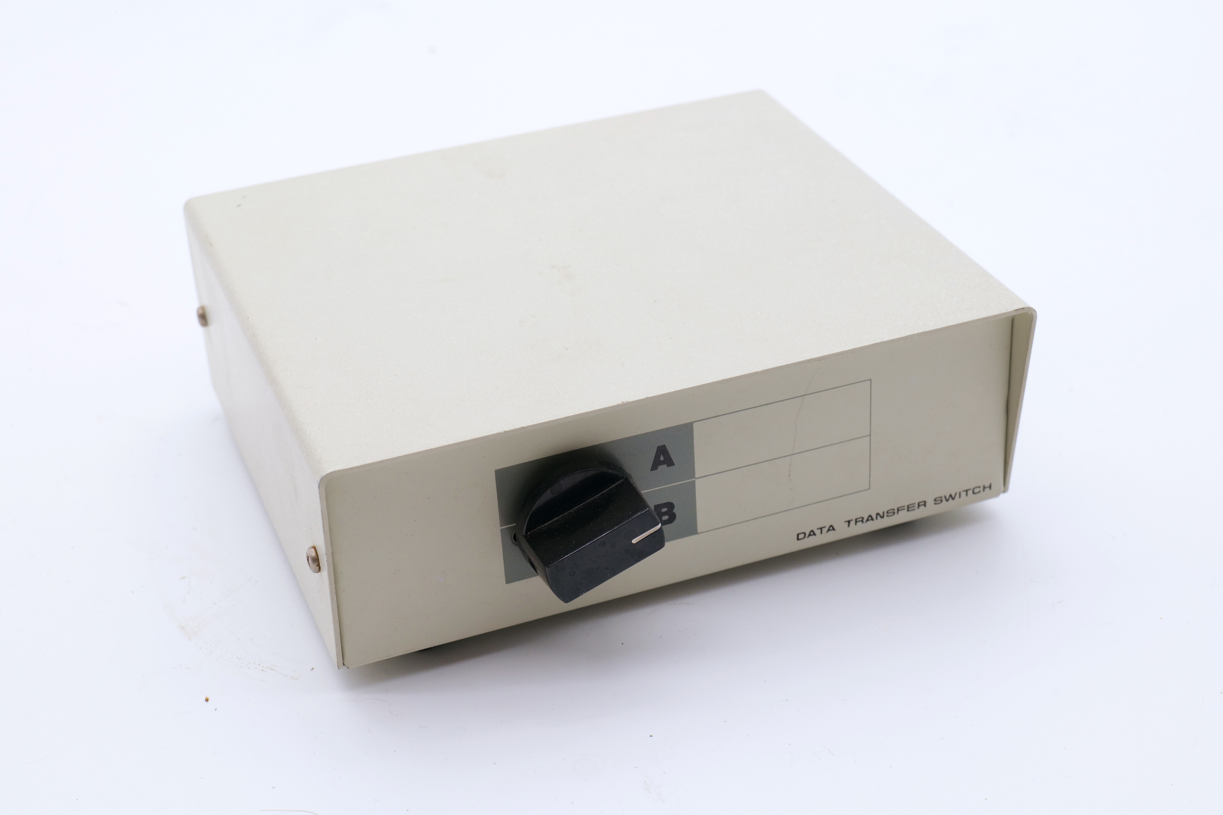 Magitronic 604 DB25 A/B Manual Data Transfer Switch Box Untested No Cable