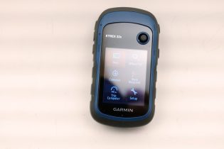 Garmin eTrex 22x Handheld GPS Navigator Used
